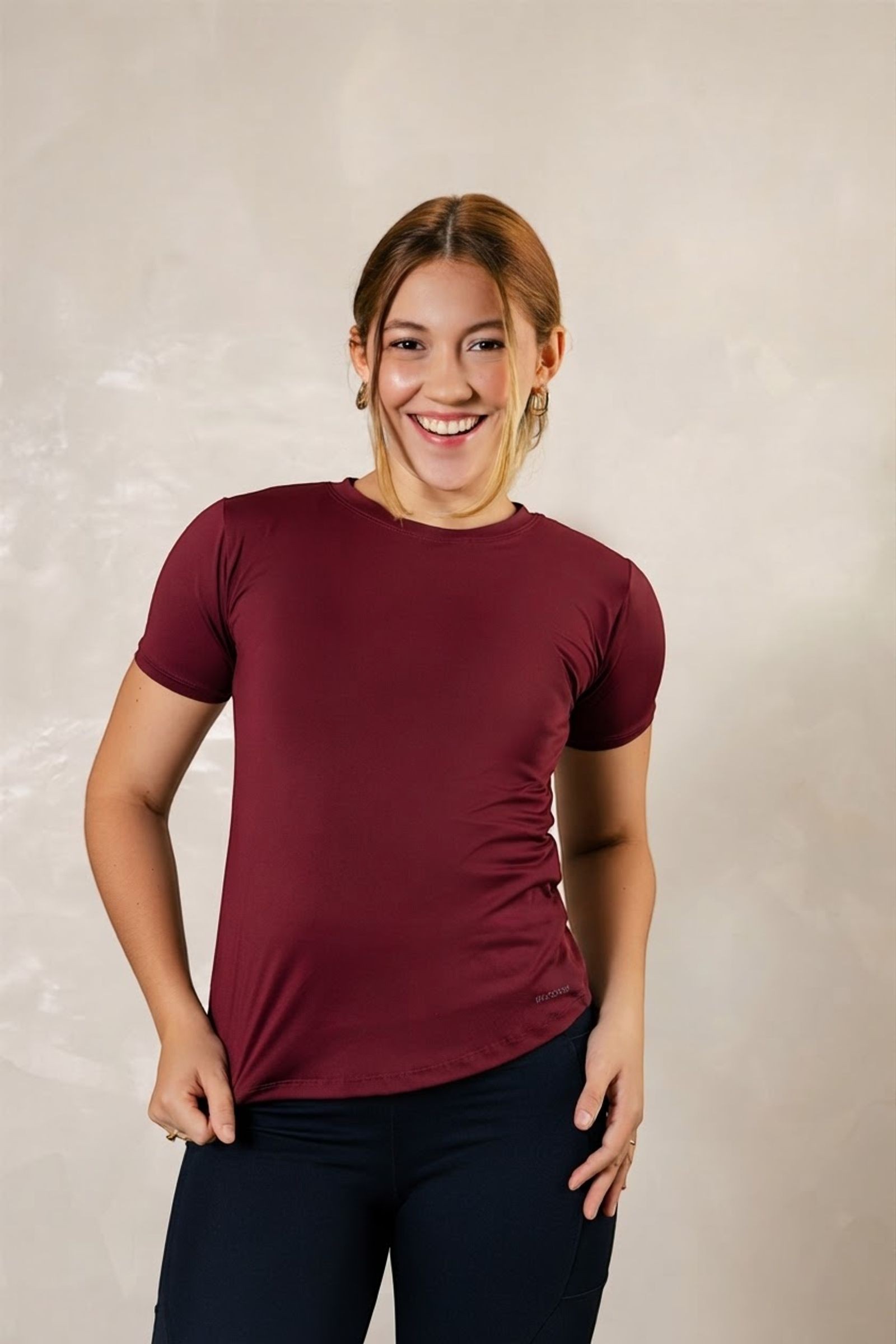 Blusa Slim Fit Vinho