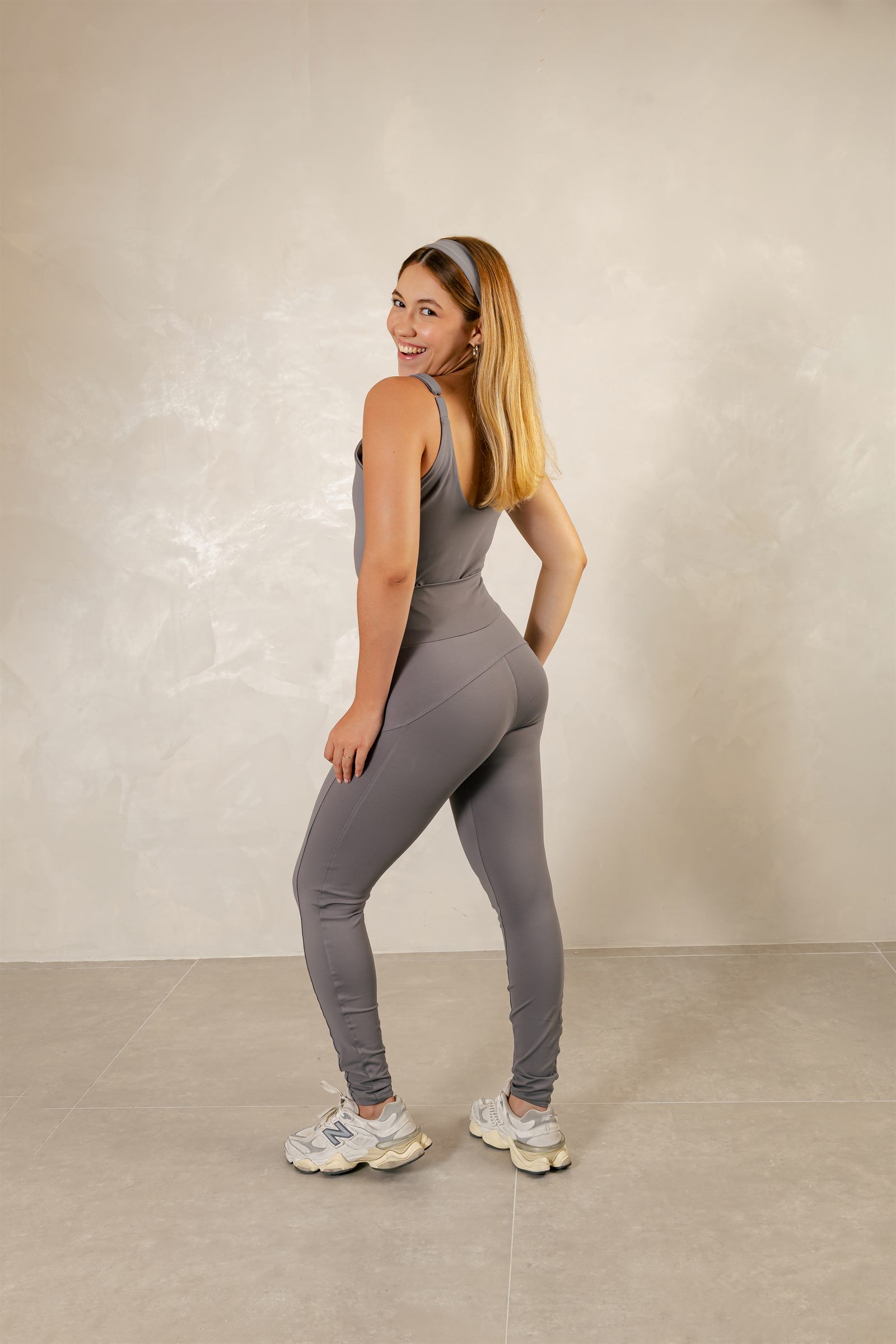 Camiseta Alça com Regulador — Cinza